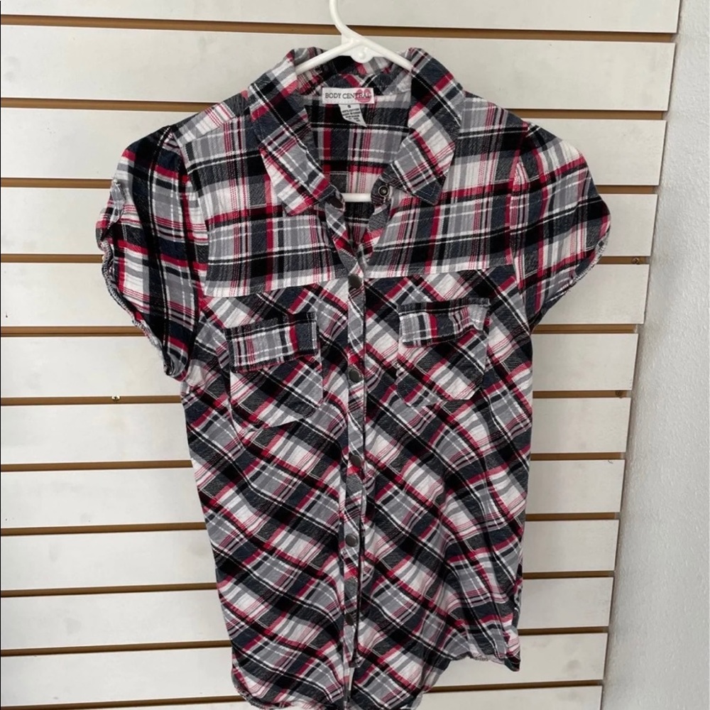 Body Central plaid flannel button up small